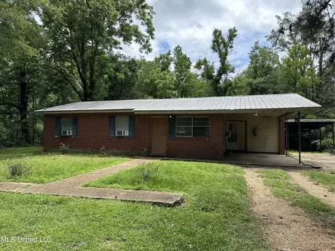 910 NE 13th St, Magee, MS 39111