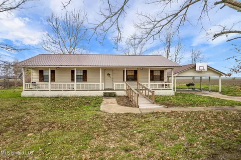 3672 Spanish Fort Rd, Rolling Fork, MS 39159