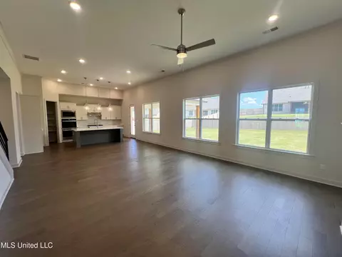 6933 Sunrise Loop N, Olive Branch, MS 38654 photo 4