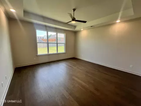 6933 Sunrise Loop N, Olive Branch, MS 38654 photo 8