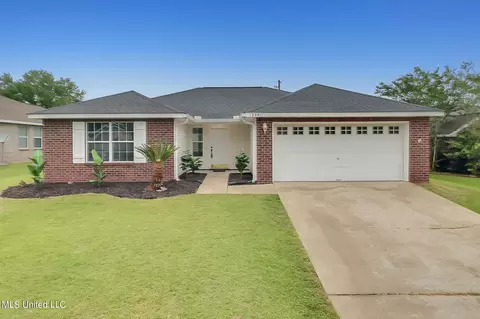 12441 Crystal Well Ct, Gulfport, MS 39503