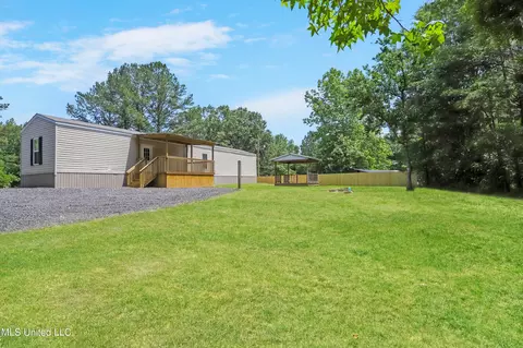 138 Susan St, Florence, MS 39073 photo 9