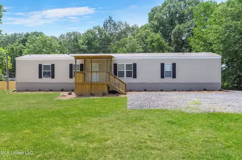 138 Susan St, Florence, MS 39073