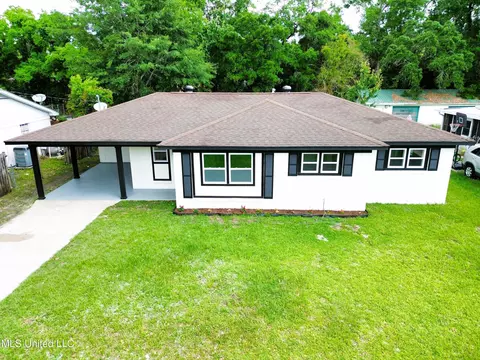 120 Valentine Dr, Long Beach, MS 39560