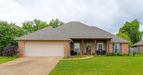 178 Lakeway Dr, Madison, MS 39110