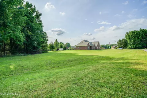 210 Moore Loop, Byhalia, MS 38611 photo 28