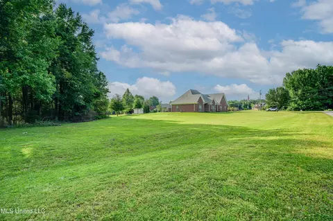 210 Moore Loop, Byhalia, MS 38611 photo 27