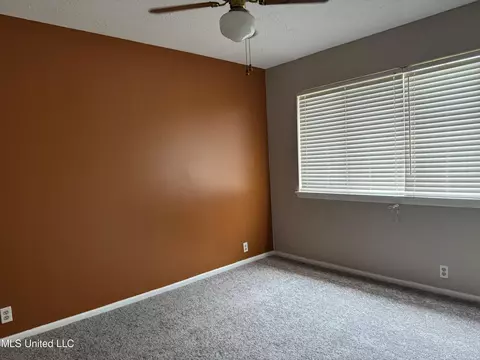 Bedroom - 215 Lakebend Cir, Brandon, MS 39042 photo 3 of 3