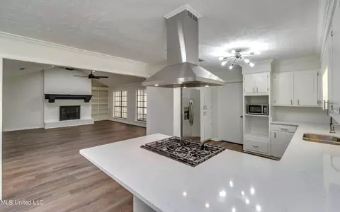 Kitchen - 75 Terrapin Dr, Brandon, MS 39042 photo 1 of 9