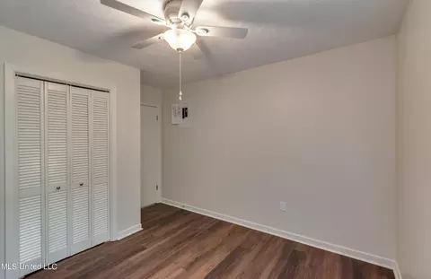 Bedroom - 75 Terrapin Dr, Brandon, MS 39042 photo 4 of 5