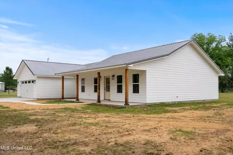 357 Parker Rd, Pope, MS 38658 photo 3