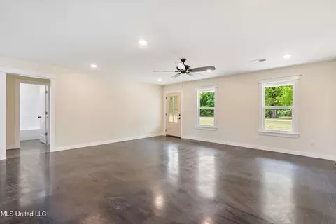 357 Parker Rd, Pope, MS 38658 photo 7