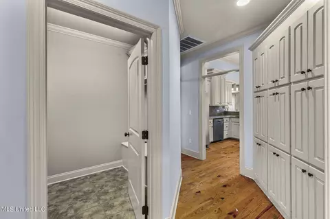 Entry Way - 109 Diamondback Ln, Brandon, MS 39047 photo 4 of 4