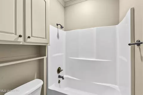 Bath - 109 Diamondback Ln, Brandon, MS 39047 photo 6 of 6