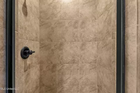Bath - 109 Diamondback Ln, Brandon, MS 39047 photo 5 of 6