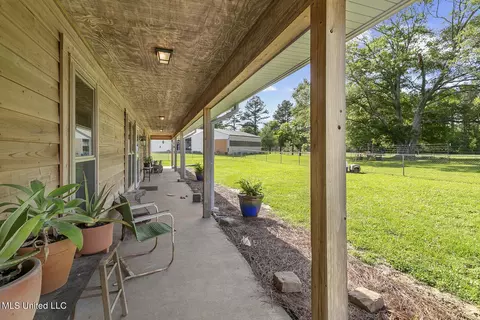 Exterior - 2381 Tank Rd, Terry, MS 39170 photo 1 of 13