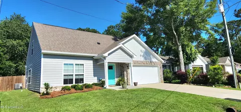 9752 Kaena St, Diamondhead, MS 39525 photo 2