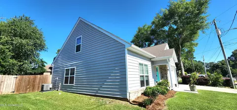 9752 Kaena St, Diamondhead, MS 39525 photo 3