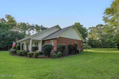 Exterior - 125 Lymon Havard Ln, Lucedale, MS 39452 photo 5 of 12
