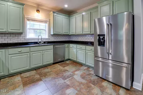 Kitchen - 125 Lymon Havard Ln, Lucedale, MS 39452 photo 5 of 7