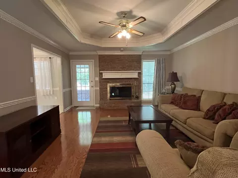 Living - 328 Mockingbird Lane Ln, Madison, MS 39110 photo 1 of 5