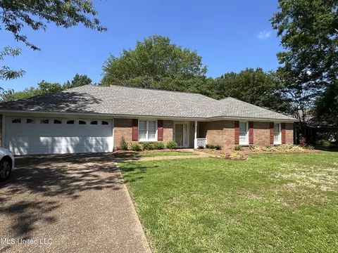 Exterior - 328 Mockingbird Lane Ln, Madison, MS 39110 photo 2 of 11