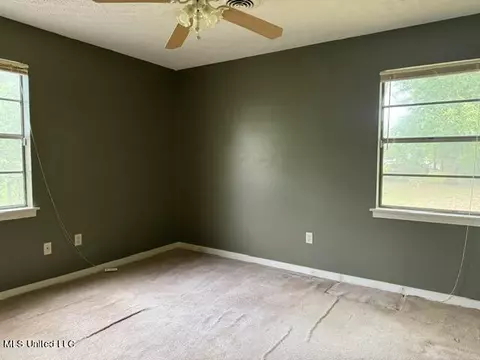 Bedroom - 110 Magnolia Cir, Jackson, MS 39209 photo 1 of 2