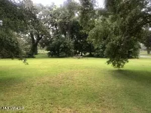 Graveline Street, Gautier, MS 39553