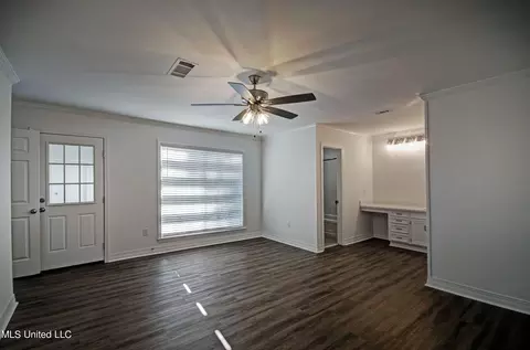 Living - 322 Northpointe Pkwy, Jackson, MS 39211 photo 5 of 5
