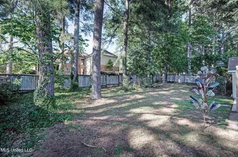 Exterior - 322 Northpointe Pkwy, Jackson, MS 39211 photo 2 of 3
