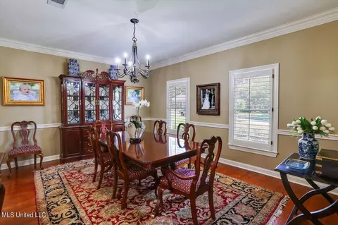 Dining - 1012 Northwind Ln, Brandon, MS 39047 photo 2 of 3