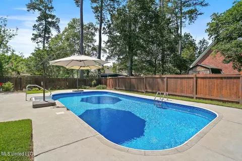 Exterior - 1012 Northwind Ln, Brandon, MS 39047 photo 8 of 9