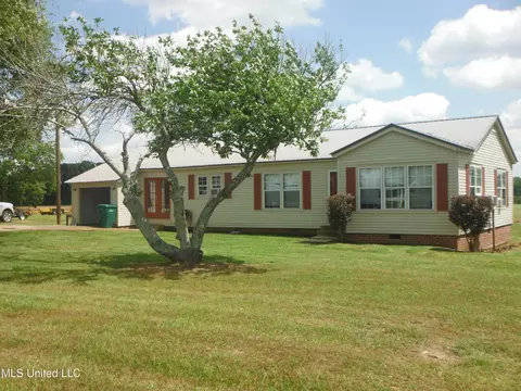 1009 Hwy 16 E, Carthage, MS 39051