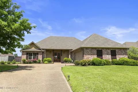 1904 E Ridge Cir, Madison, MS 39110