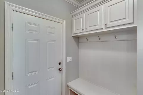 214 Falls Xing, Madison, MS 39110 photo 19
