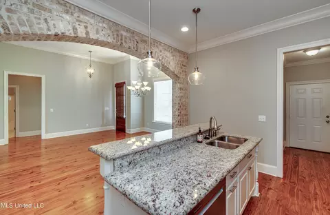 214 Falls Xing, Madison, MS 39110 photo 12