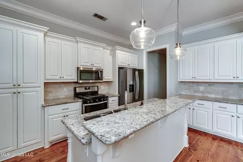 214 Falls Xing, Madison, MS 39110 photo 10