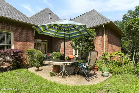 303 Belle Pointe Cir, Madison, MS 39110 photo 37