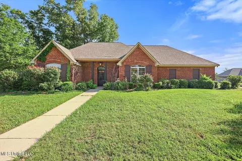 134 Bainbridge Xing, Canton, MS 39046