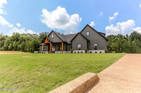 9066 Bennett Trl, Hernando, MS 38632 photo 2