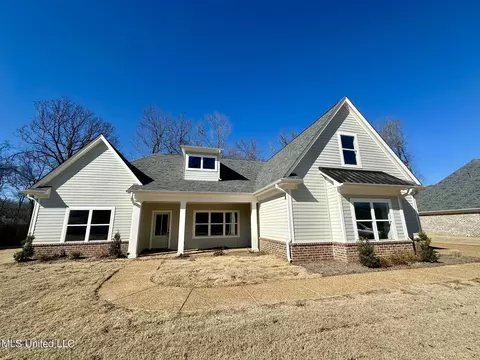 6599 Grand Oak Ln, Southaven, MS 38672