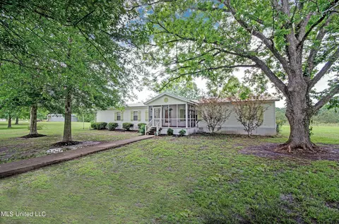 391 Harrell Rd, Pelahatchie, MS 39145
