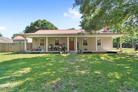 116 Placid Ln, Carriere, MS 39426