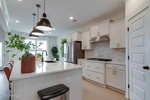 Kitchen - 38 Ruskin, Hernando, MS 38632 photo 4 of 7