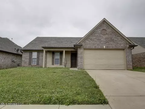 8755 Smith Ranch Dr, Southaven, MS 38671