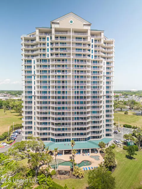 2668 Beach Blvd #503, Biloxi, MS 39531