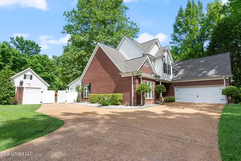 4115 Spring Valley Dr, Olive Branch, MS 38654