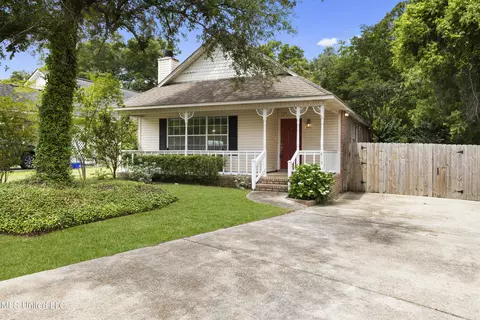 413 Magazine Cir, Gulfport, MS 39507