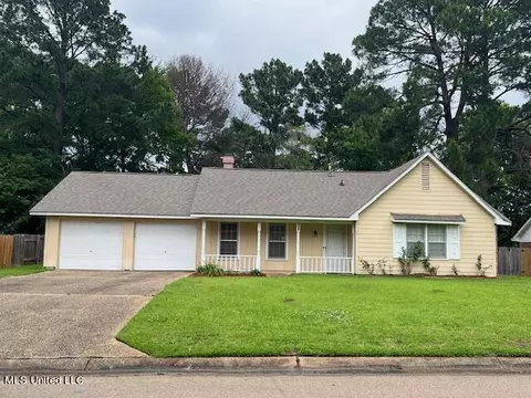 310 Pear Orchard Cir, Ridgeland, MS 39157