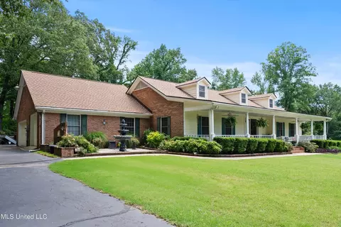 2700 Anthony Cv, Nesbit, MS 38651 photo 2